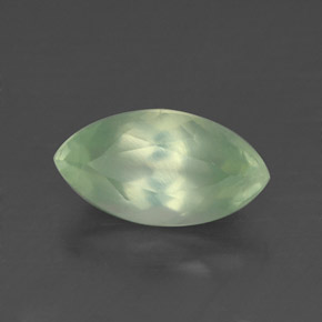 Préhnite vert naturelle transparent, 1,19 ct, transparent / translucide