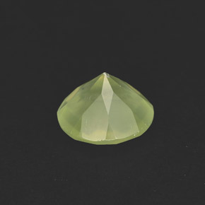 Préhnite vert naturelle transparent, 1,81 ct, transparent / translucide