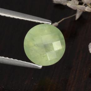 Préhnite vert naturelle coupe roude, 1,91 ct, translucide