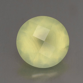 Préhnite vert naturelle transparent, 1,77 ct, transparent / translucide