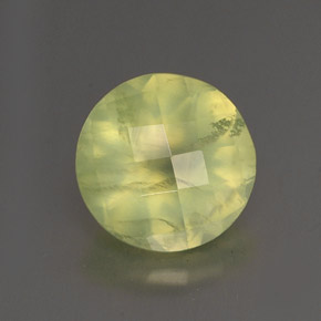 Préhnite vert naturelle transparent, 1,94 ct, transparent / translucide