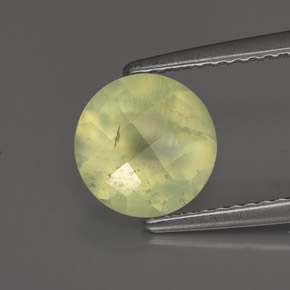 Préhnite vert naturelle transparent, 1,91 ct, transparent / translucide