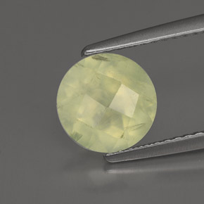 Préhnite vert naturelle transparent, 1,89 ct, transparent / translucide