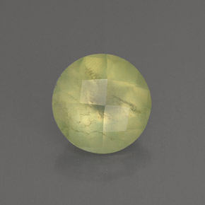 Préhnite vert naturelle transparent, 1,91 ct, transparent / translucide
