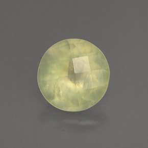 Préhnite vert naturelle coupe roude, 1,93 ct, transparent