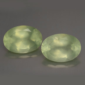 Achetez naturel ct vert préhnite gems, transparent, en provenance afrique du sud chez gemselect. en stock, livraison internationale!