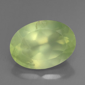 Préhnite vert naturelle transparent, 6,17 ct, transparent / translucide
