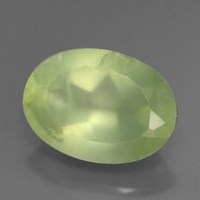 Préhnite vert naturelle transparent, 6,17 ct, transparent / translucide