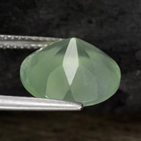 Préhnite vert naturelle coupe roude, 5,73 ct, translucide