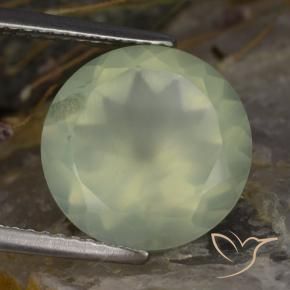 Préhnite vert naturelle coupe roude, 5,76 ct, transparent