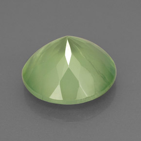 Préhnite vert naturelle transparent, 5,72 ct, transparent / translucide