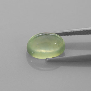 Prehnite Vert naturelle Coupe ovale, 3.48 ct, Translucide