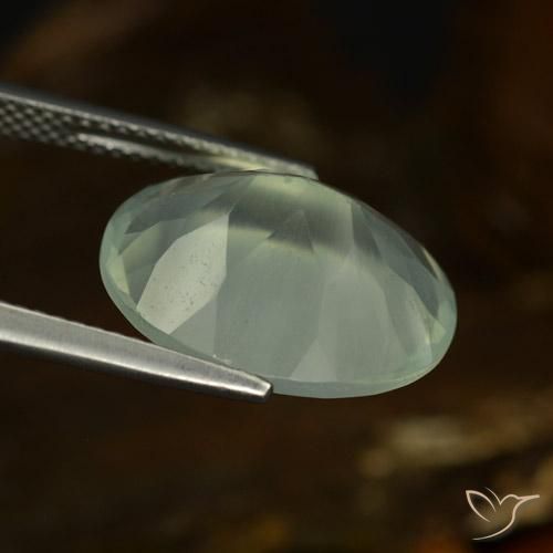 Préhnite Vert jaune léger naturelle ovale, 9.30 ct, Translucide