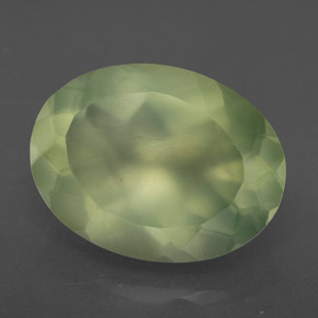 Préhnite vert naturelle transparent, 9,03 ct, transparent / translucide