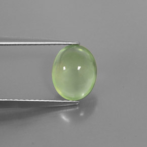 Préhnite vert naturelle coupe ovale, 2,11 ct, transparent