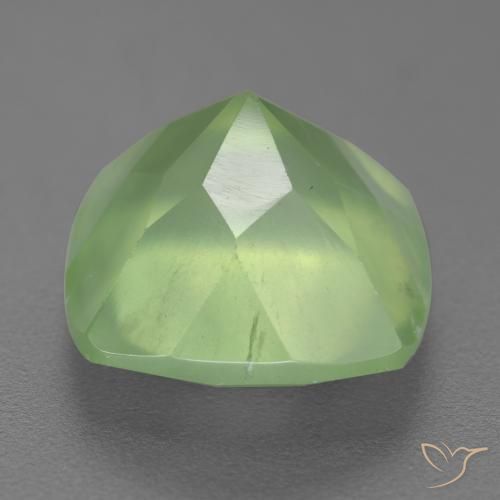 Préhnite Vert moyen naturelle Coussin, 7.60 ct, Translucide