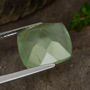 Préhnite vert naturelle transparent, 7,15 ct, transparent / translucide