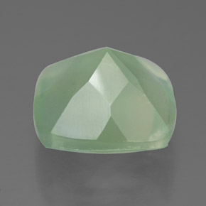 Prehnite Vert naturelle Transparent, 7.48 ct, Transparent / Translucide