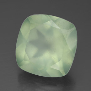 Préhnite vert naturelle coupe coussin, 6,41 ct, translucide