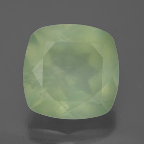 Préhnite vert naturelle transparent, 7,04 ct, transparent / translucide