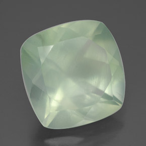 Préhnite vert naturelle transparent, 6,85 ct, transparent / translucide