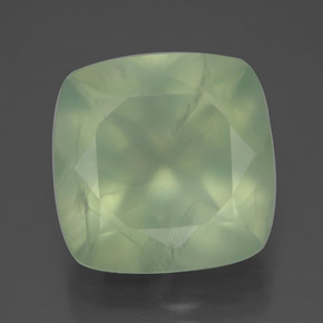 Préhnite vert naturelle transparent, 7,24 ct, transparent / translucide