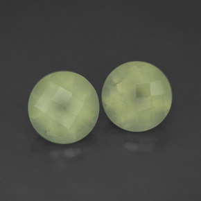 Achetez naturel 3.98ct Medium Green  Prehnite gems, Transparent, En provenance Afrique du Sud chez GemSelect. En stock, livraison internationale!