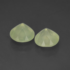 Achetez naturel 3.98ct Medium Green  Prehnite gems, Transparent, En provenance Afrique du Sud chez GemSelect. En stock, livraison internationale!