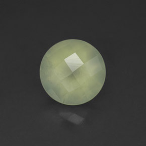 Préhnite vert naturelle transparent, 2,08 ct, transparent / translucide
