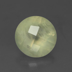 Préhnite vert naturelle coupe roude, 1,91 ct, translucide