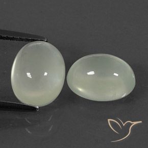Shop natural 5.18ct Olive Green  Préhnite gems, ovale, from Afrique du Sud at GemSelect. In stock, global shipping!