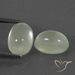 Shop natural 5.25ct Olive Green  Préhnite gems, ovale, from Afrique du Sud at GemSelect. In stock, global shipping!