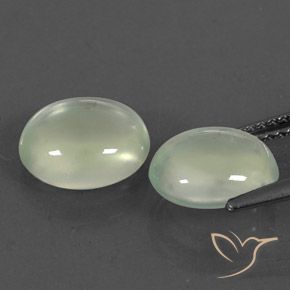 Shop natural 5.26ct Vert grisâtre Préhnite gems, ovale, from Afrique du Sud at GemSelect. In stock, global shipping!