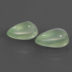 Achetez naturel ct Vert Prehnite gems, En forme de poire, En provenance Afrique du Sud chez GemSelect. En stock, livraison internationale!