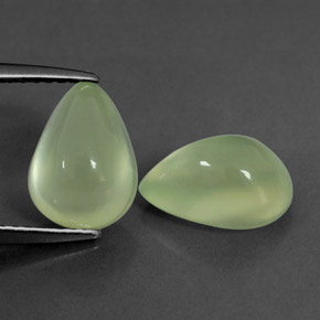 Achetez naturel ct Vert Prehnite gems, En forme de poire, En provenance Afrique du Sud chez GemSelect. En stock, livraison internationale!