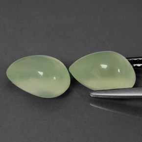 Achetez naturel ct Vert Prehnite gems, En forme de poire, En provenance Afrique du Sud chez GemSelect. En stock, livraison internationale!