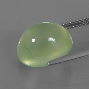 Préhnite vert naturelle transparent, 8,51 ct, transparent / translucide