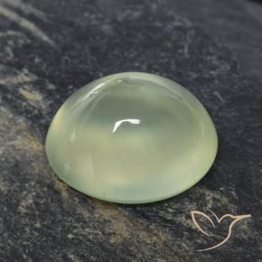 Préhnite Pale Pear Green  naturelle ovale, 2.77 ct, Transparent