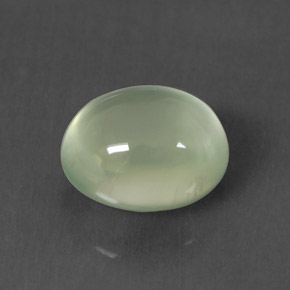 Préhnite vert naturelle coupe ovale, 3,10 ct, transparent