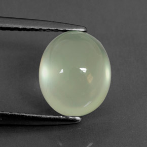 Préhnite vert naturelle coupe ovale, 3,10 ct, transparent