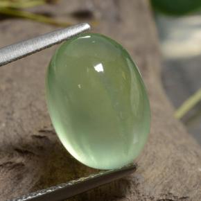 Préhnite vert naturelle coupe ovale, 5,10 ct, translucide
