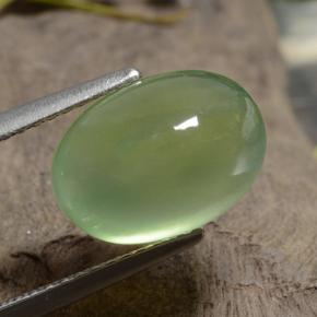Préhnite vert naturelle coupe ovale, 5,10 ct, translucide