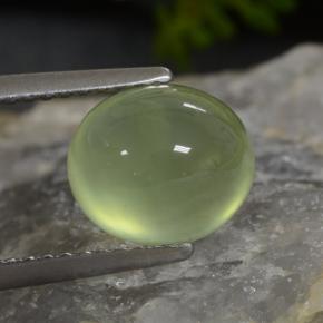 Prehnite Lime Green  naturelle Coupe ovale, 3.09 ct, Translucide