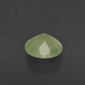 Préhnite vert naturelle transparent, 1,78 ct, transparent / translucide