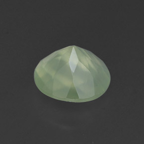 Préhnite vert naturelle transparent, 1,80 ct, transparent / translucide