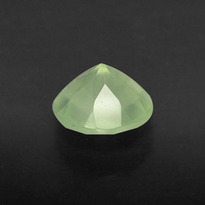 Préhnite vert naturelle transparent, 1,83 ct, transparent / translucide