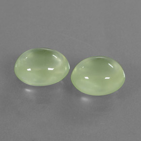 Achetez naturel ct Vert Prehnite gems, Coupe ovale, En provenance Afrique du Sud chez GemSelect. En stock, livraison internationale!