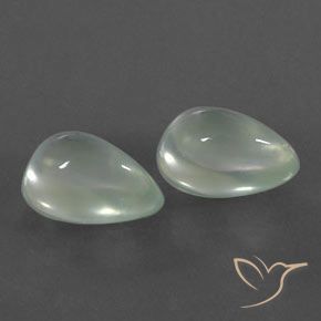 Shop natural 6.60ct Vert très clair Préhnite gems, En forme de poire, from Afrique du Sud at GemSelect. In stock, global shipping!