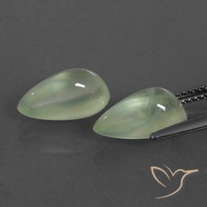 Shop natural 6.20ct Pale Yellowish Green    Préhnite gems, En forme de poire, from Afrique du Sud at GemSelect. In stock, global shipping!