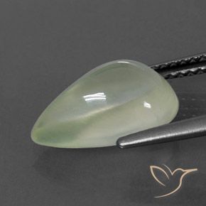 Préhnite Warm Green     naturelle En forme de poire, 3.98 ct, Transparent / Translucide
